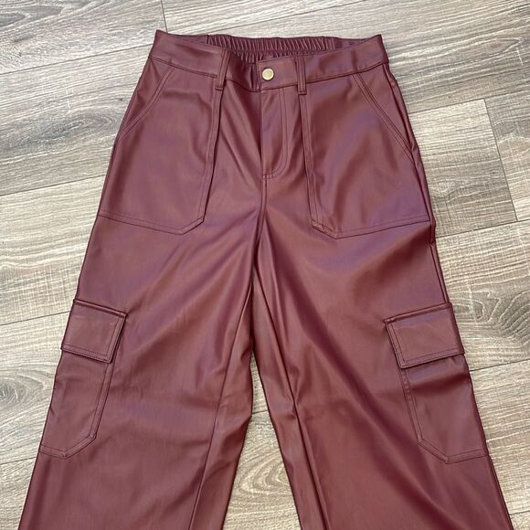 Wild Fable Pleather cargo pants size small - Picture 2 of 3